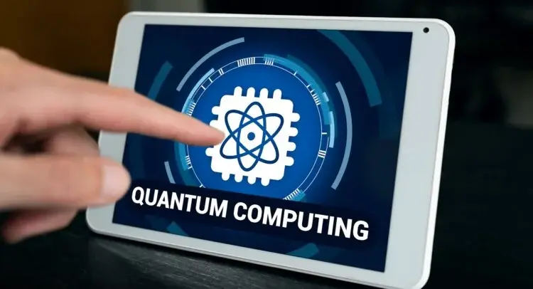 3 “Strong Buy” Quantum Computing Stocks to Consider, According to Analysts
