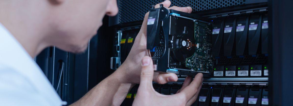 IonQ (IONQ) Is Down 7.2% After Cambridge Quantum Innovation Centre Deal Announcement - Has The Bull Case Changed?