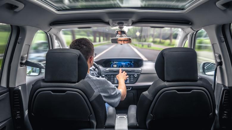 8 Gadgets That Work Seamlessly In Your Car